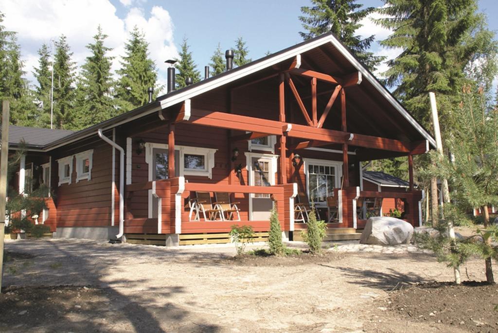 Kartanohotelli Satulinna Huvilat Hirvensalmi Экстерьер фото